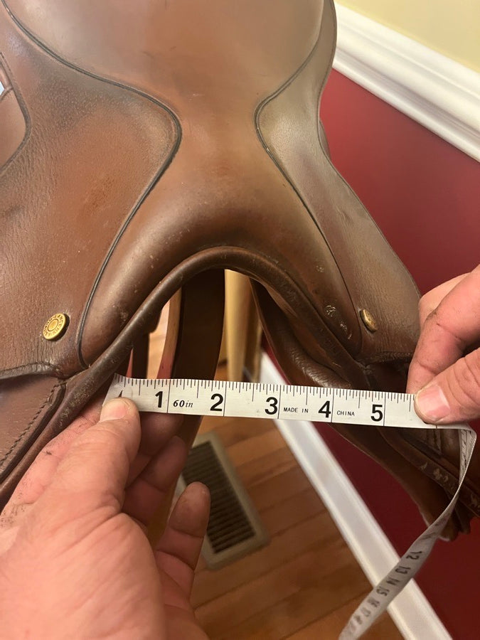 Lancers qualify saddle, seat size
