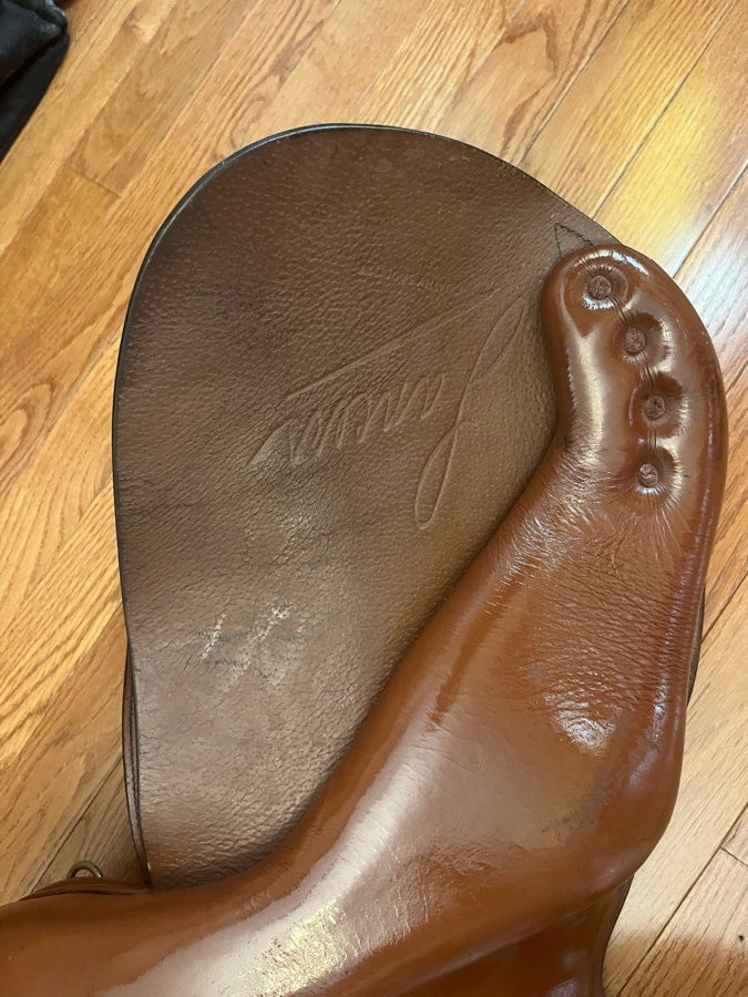 Lancers qualify saddle, seat size