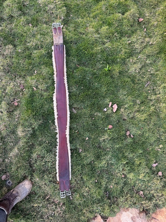EDGEWOOD Edgewood sheepskin girth