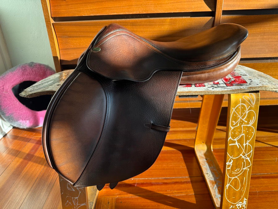 15” Beval Junior Children’s Pony Saddle - RARE!