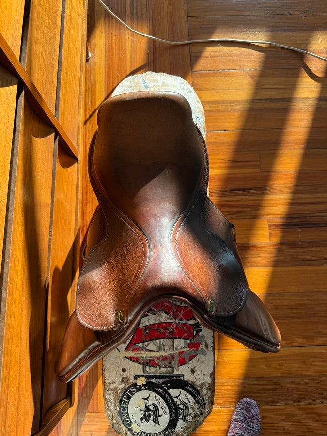 15” Beval Junior Children’s Pony Saddle - RARE!