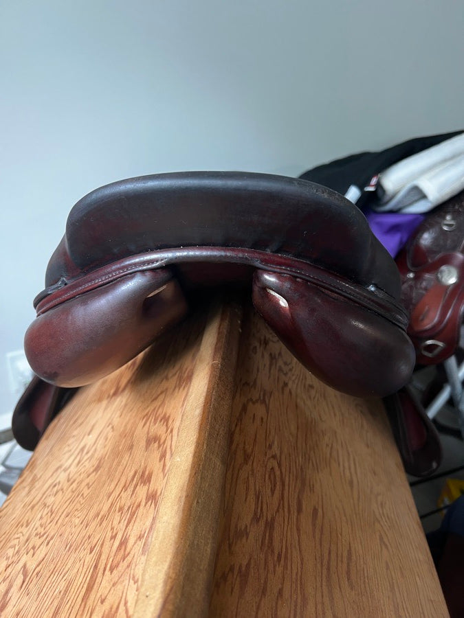 CWD 17” CWD Close Contact Saddle with Cover (5)