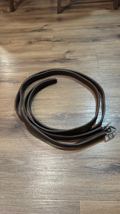 Like New Arena Stirrup Leathers. Size 64" in Brown