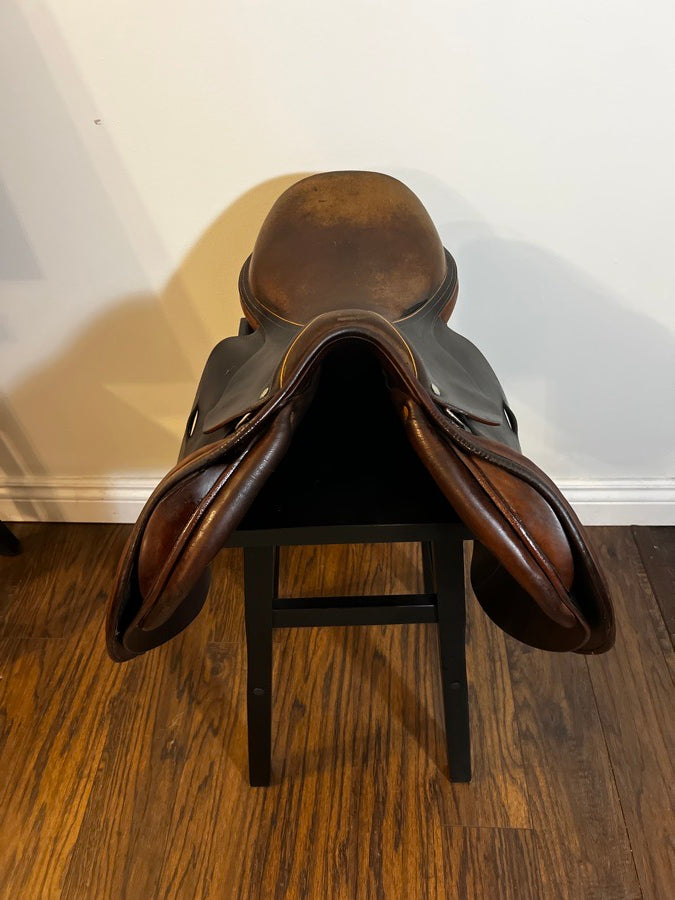 17.5” Childric CC Saddle
