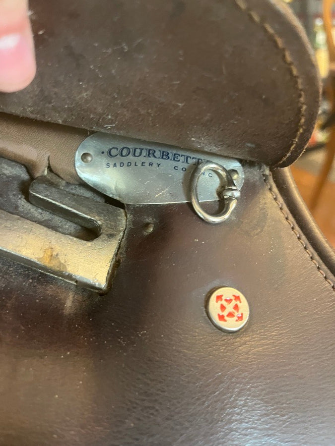 Courbette The Stylist II DL saddle, 16.5" Seat