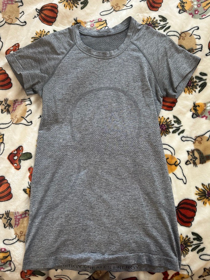 LULULEMON grey lululemon swiftly tech size 6