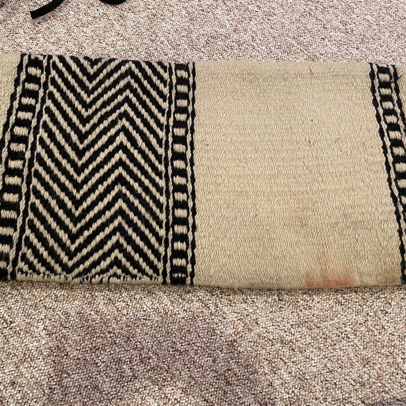 Western saddle blanket