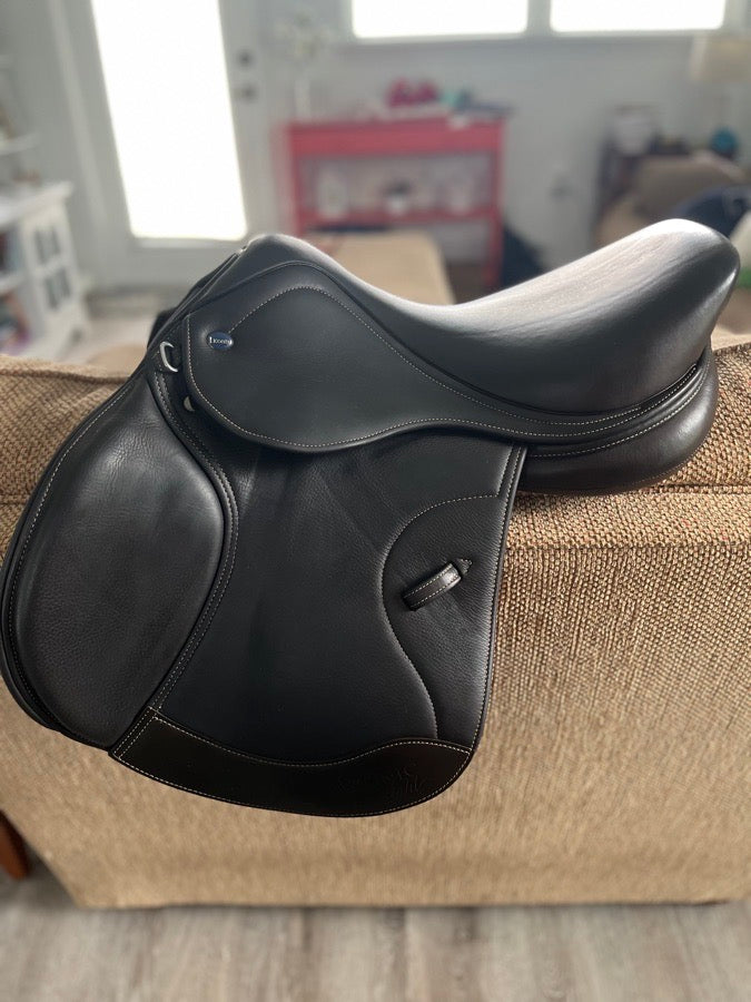 2021 Ikonic Light All Purpose Classic Saddle