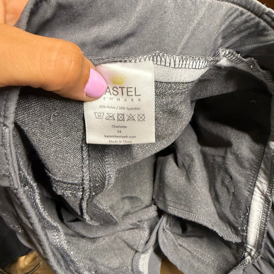 Women’s Size 24 Grey Kastel Denmark Knee Patch Horseback Riding Breeches.