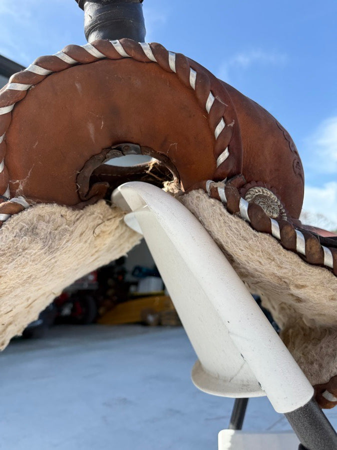 ALAMO SADDLERY Western saddle (7)