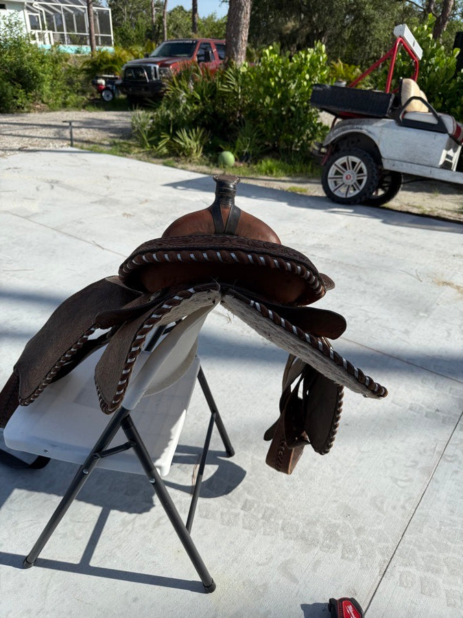 ALAMO SADDLERY Western saddle (2)
