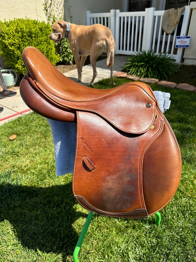 16.5” Medium M. Toulouse English saddle