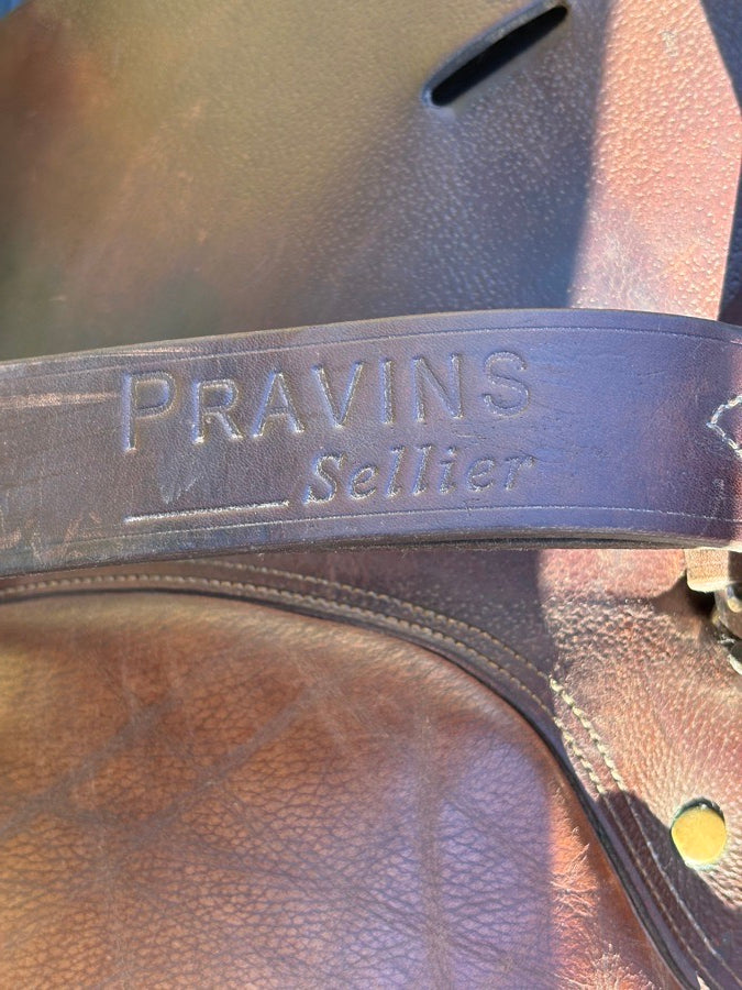 HDR - HENRI DE RIVEL 15’’ Henri De Rivel Close Contact - Jumping Saddle. Leathers & Stirrups Included (8)