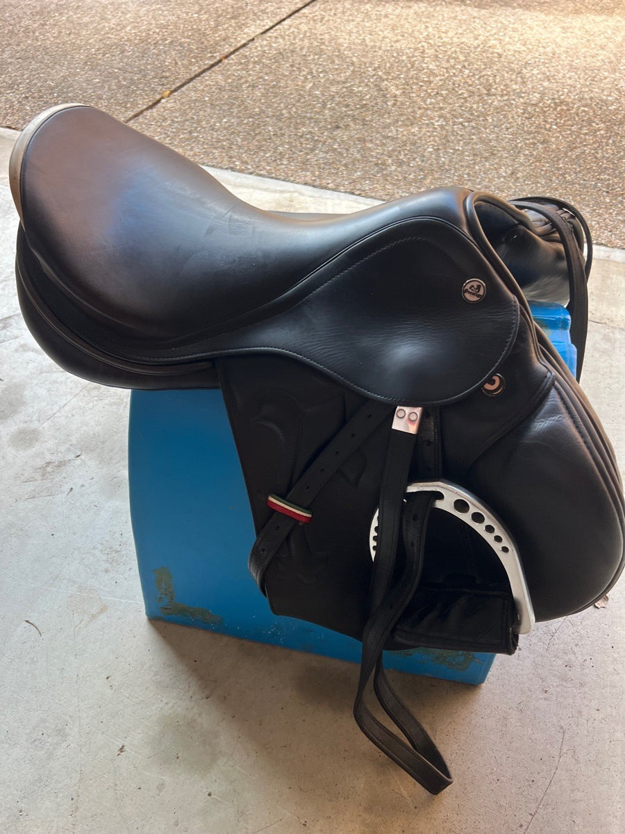 Prestige italia Arezzo jumping saddle