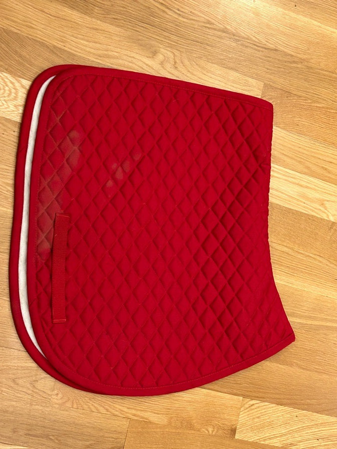 Red all around pad