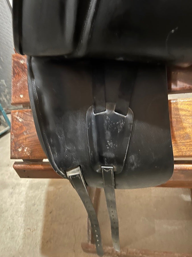 AMERIGO 17 inch used Amerigo Vega saddle (5)
