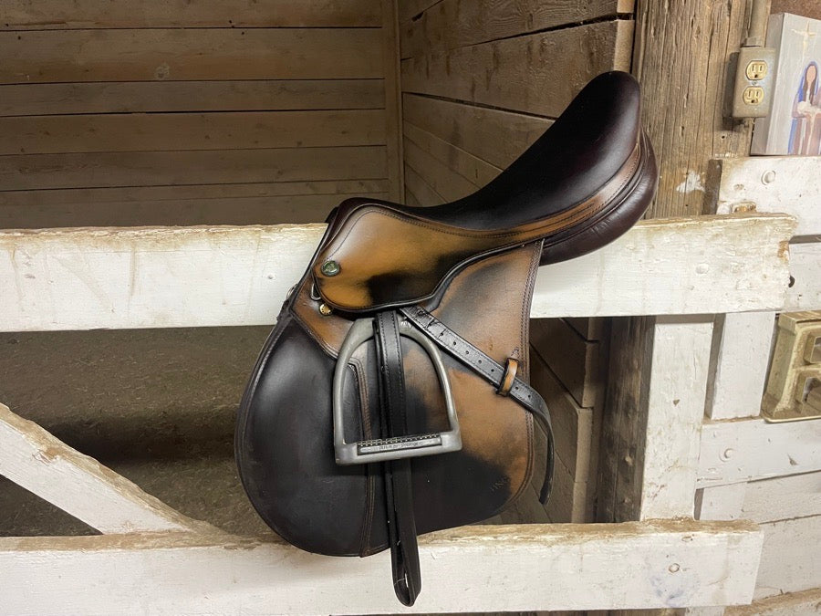 17.5” Prestige Jump Saddle