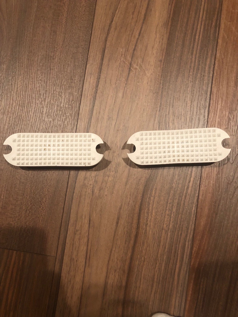 White rubber stirrup inserts