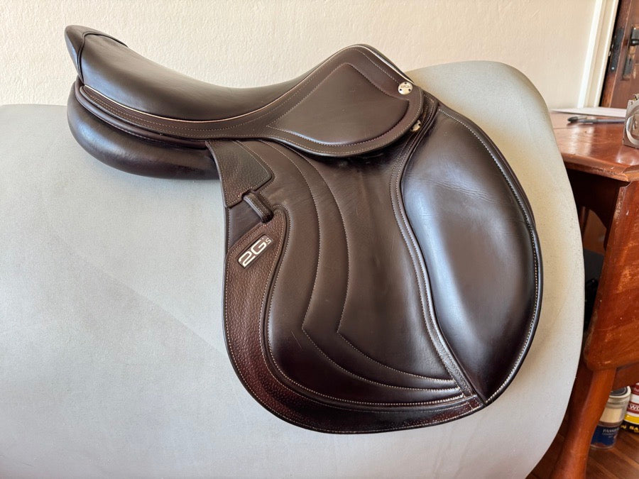 CWD 17.5” CWD SE32 Mademoiselle 2Gs Saddle - 3L - Full Buffalo
