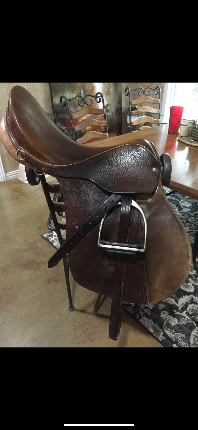 16in COLLEGIATE saddle
