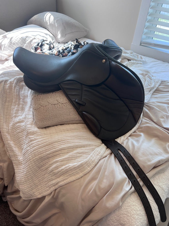 17” Dover circuit monoflap jump saddle
