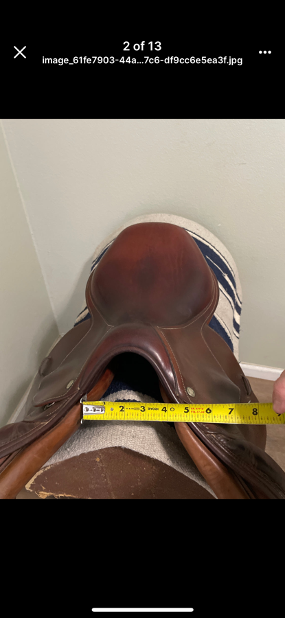 Devoucoux jumper saddle