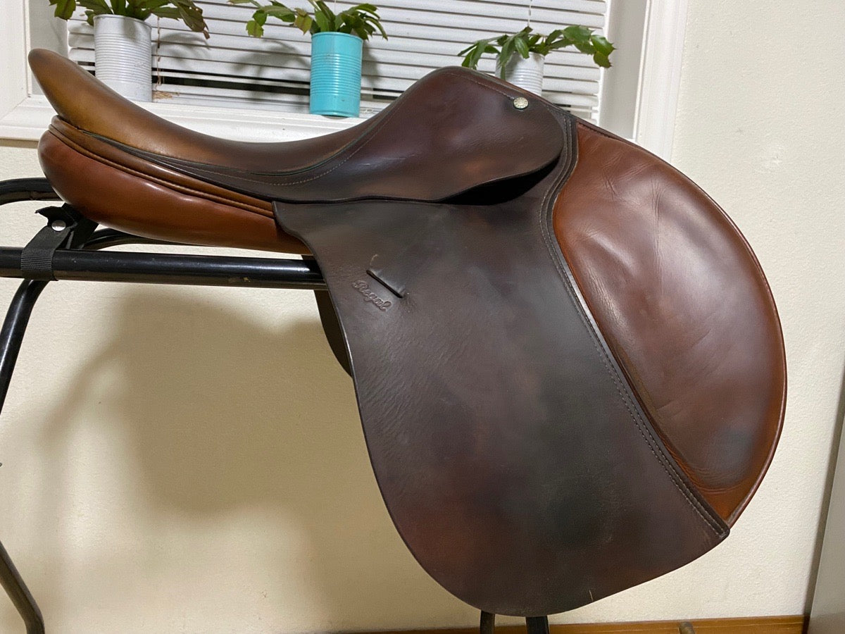 17.5” Regal Jump Saddle