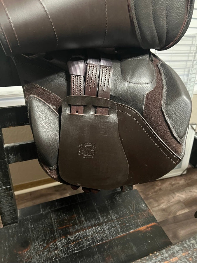 KENT AND MASTERS Kent & Masters Competition Series Dual Flap Jump Saddle (5)