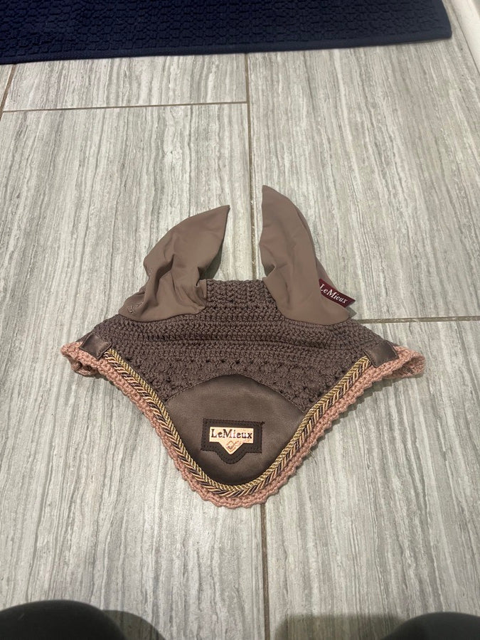 LeMieux ear bonnet