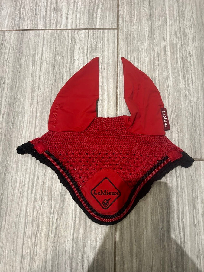 LeMieux ear bonnet