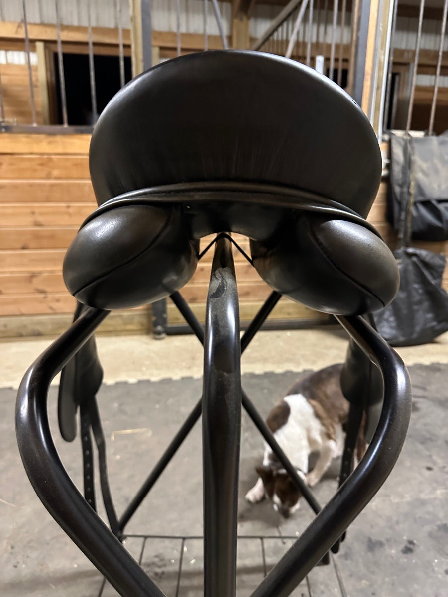 DK freedom dressage saddle