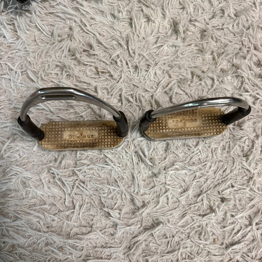 OTHER Size 4.75 In Black Flexible English Horseback Riding Stirrup Irons (2)