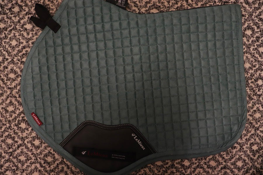 Suede Close Contact Square Sage