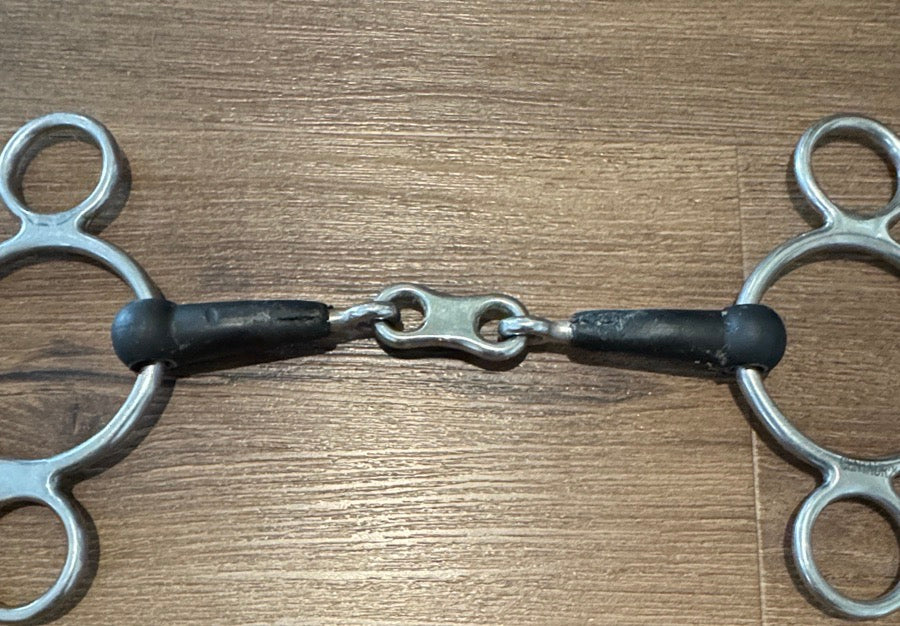 CENTAUR Centaur Two Ring French Link Rubber Gag Bit. Size 5.5 (2)