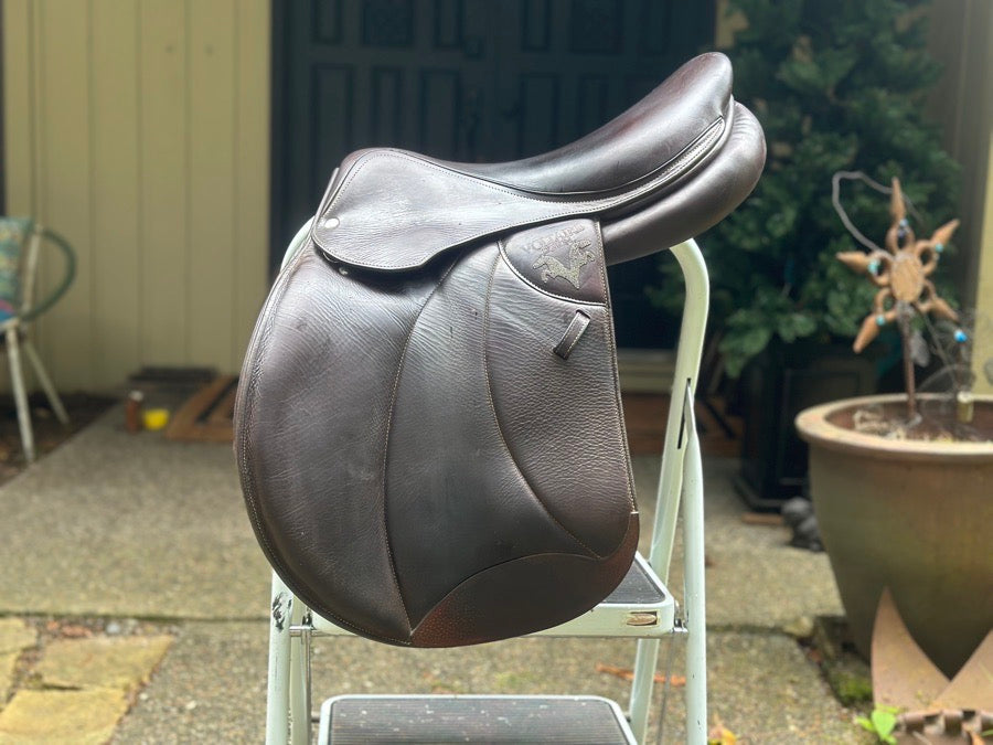 VOLTAIRE *Price Drop* Voltaire Saddle