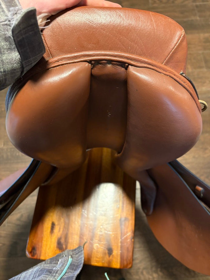 LANCERS 16.5” Lancers All Purpose Saddle (7)