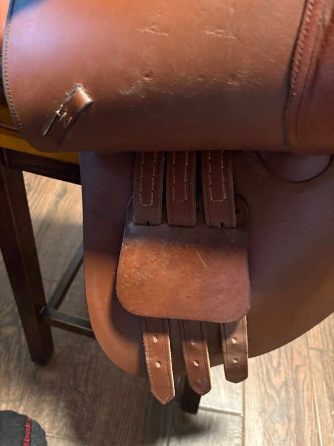 LANCERS 16.5” Lancers All Purpose Saddle (5)
