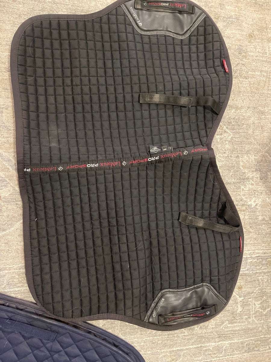 Black Lemieux jump saddle pad