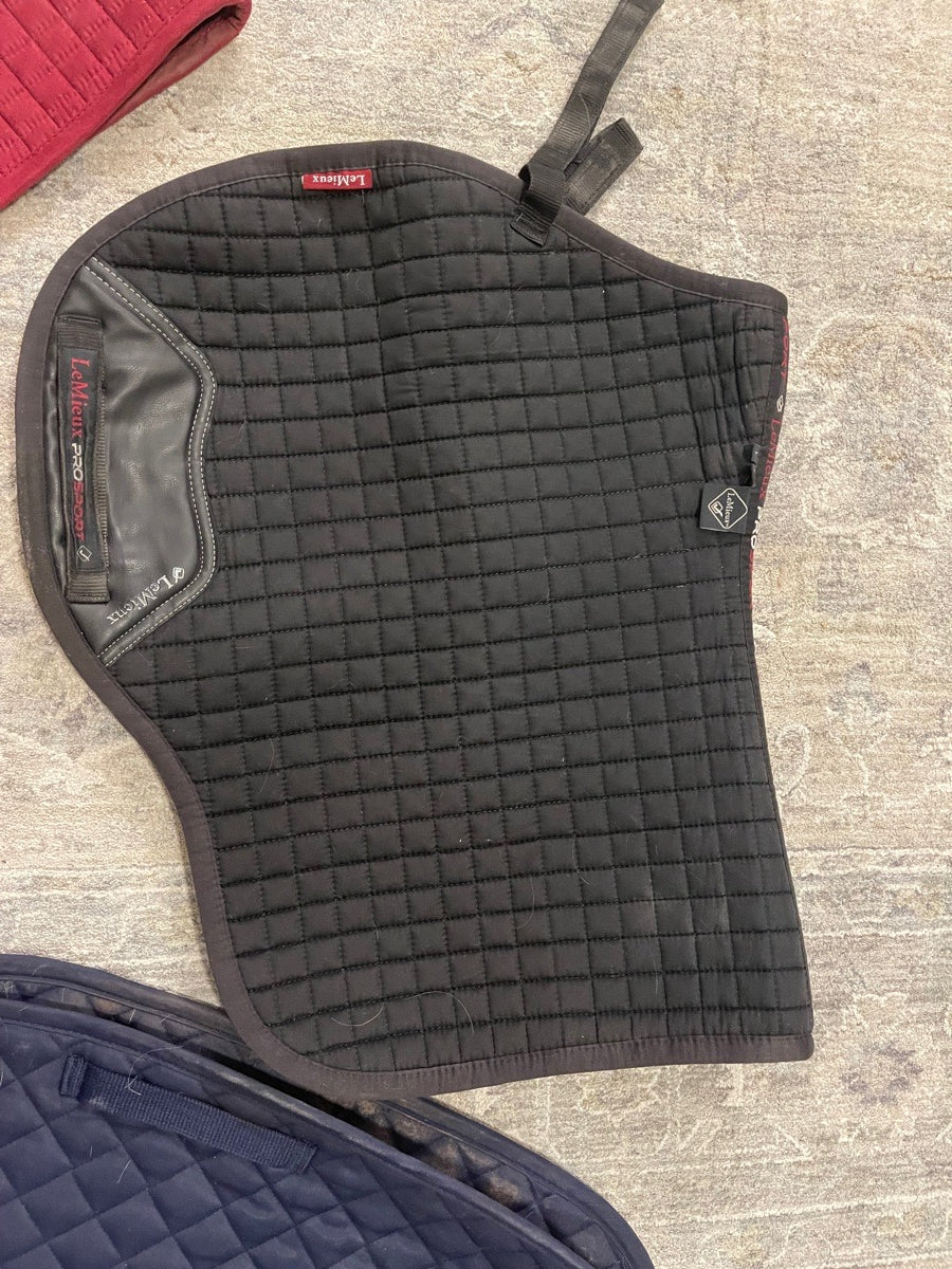 Black Lemieux jump saddle pad