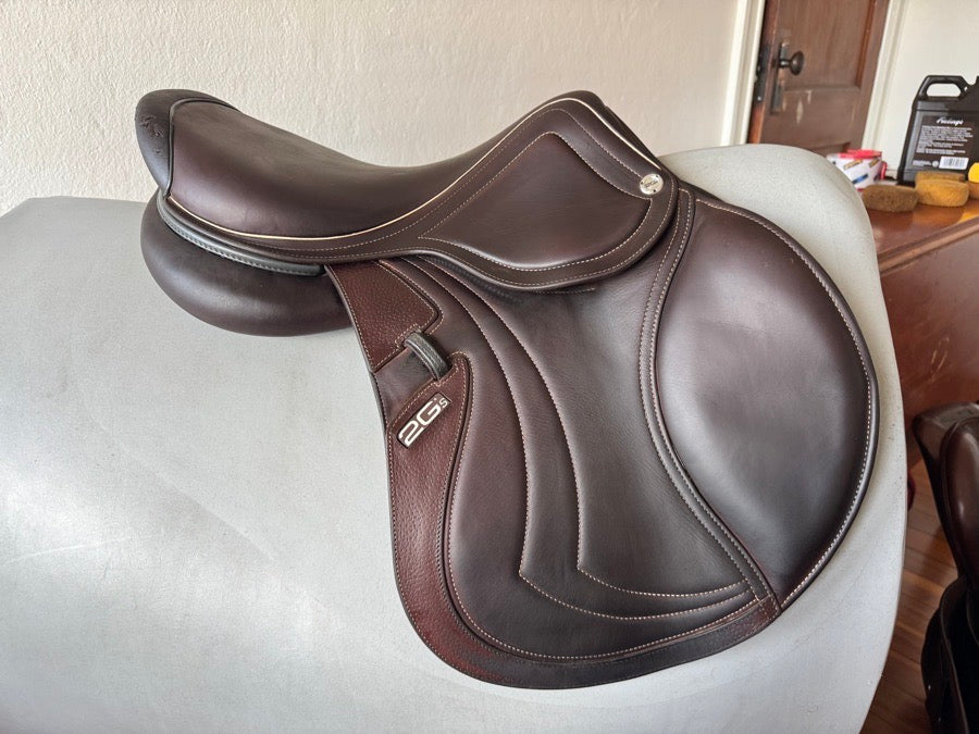 CWD 17” 2022 CWD SE32 Mademoiselle 2Gs - 2C - Full Buffalo (2)