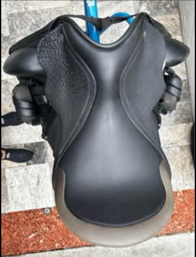CUSTOM SADDLERY Everest R Saddle- 17.5 (3)