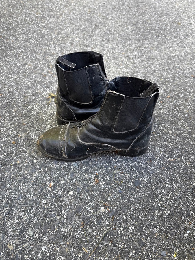 RIDING SPORT Black short boots