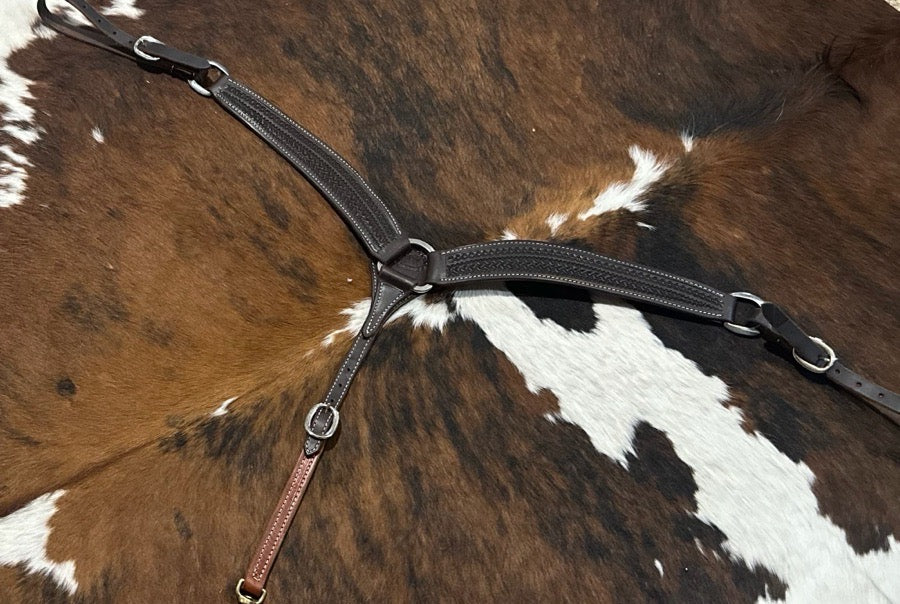 Breast Collar