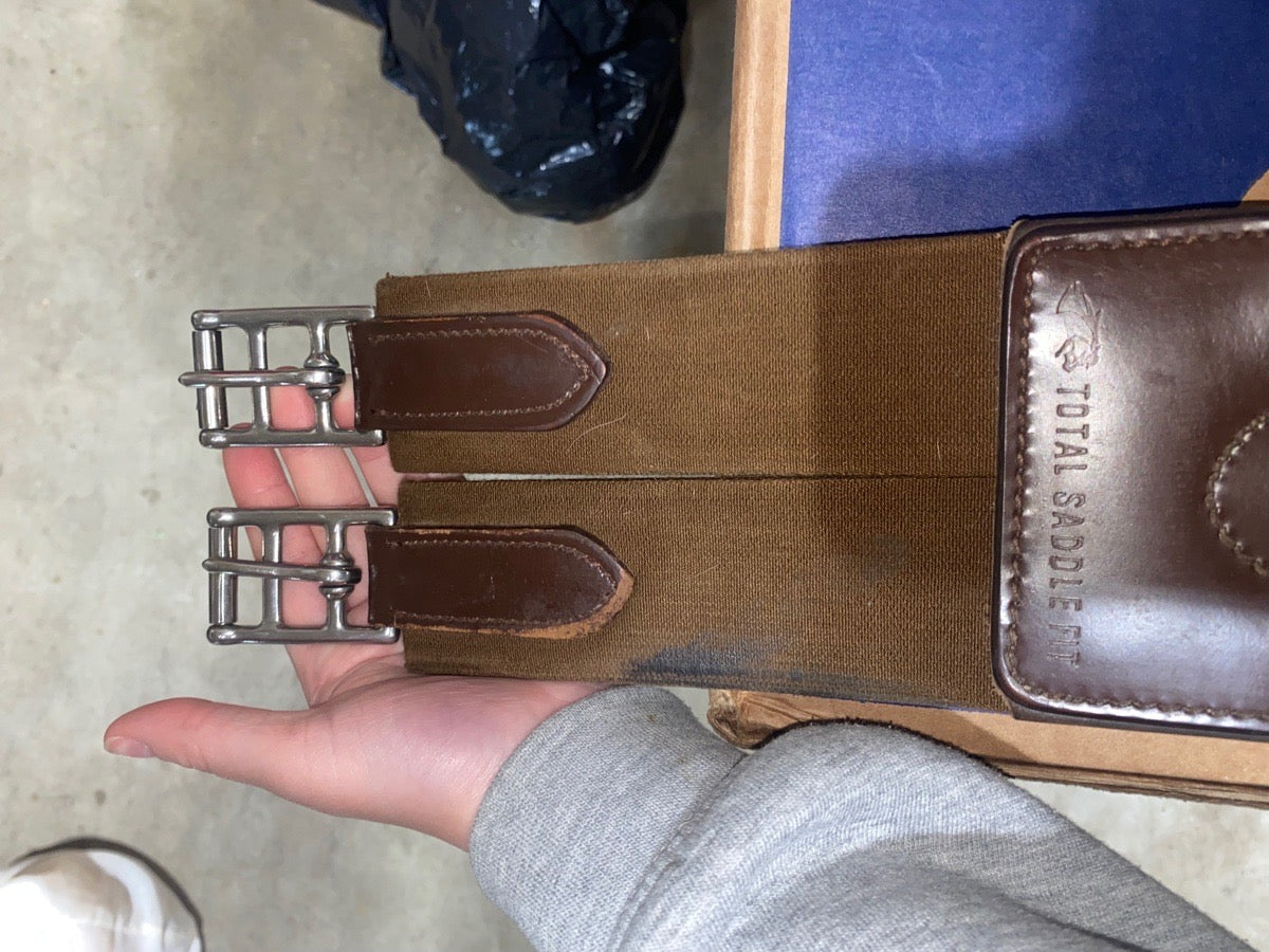 Total saddle fit girth