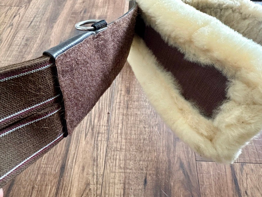 Other 54' Leather Girth with Removable Sheepskin (4)