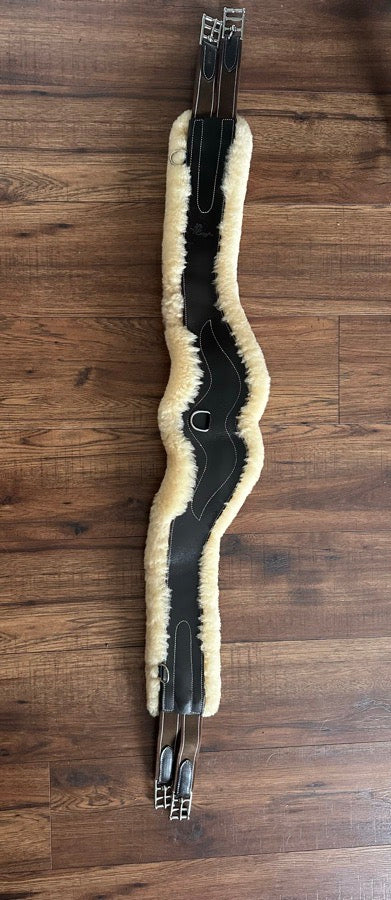 Other 54' Leather Girth with Removable Sheepskin
