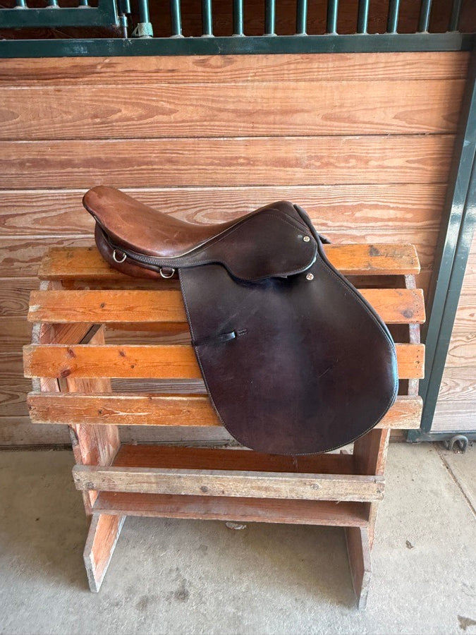 COURBETTE Courbette jump saddle