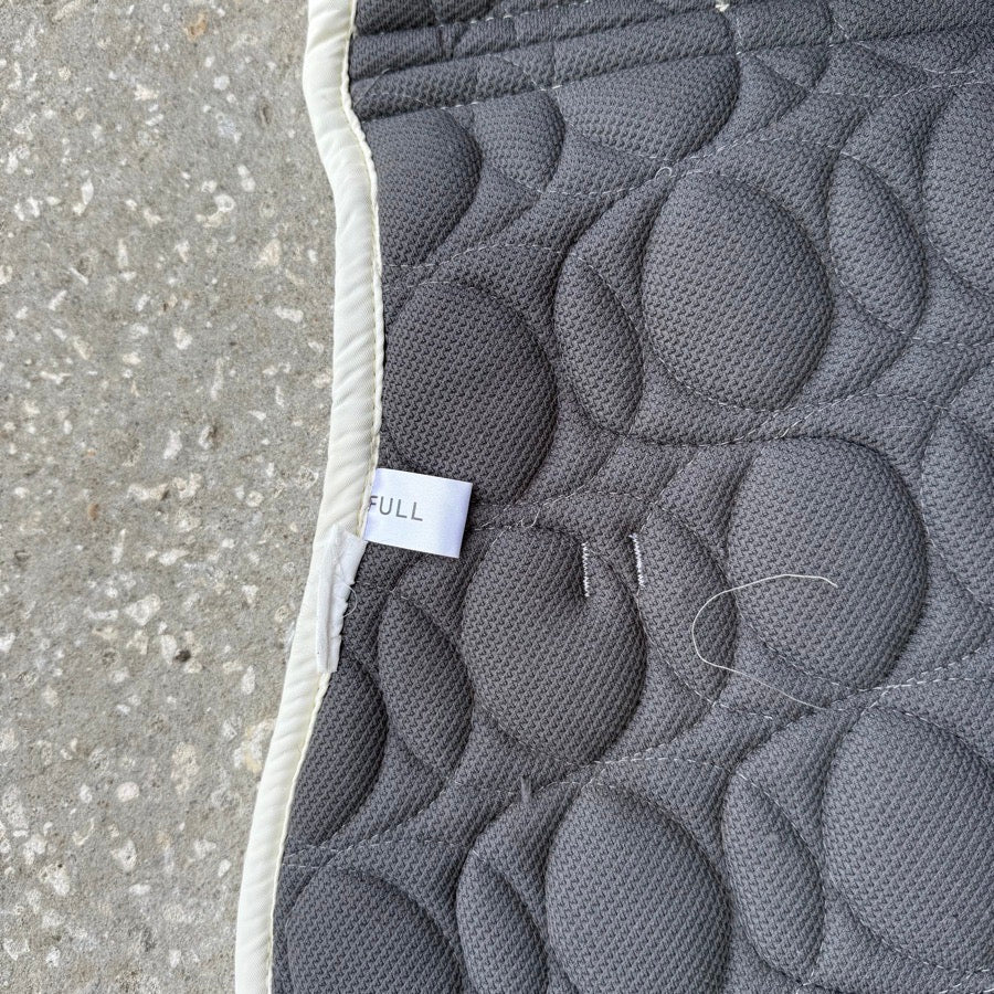 DURA-TECH White Dura-Tech Horseback Riding English Saddle Pad (3)