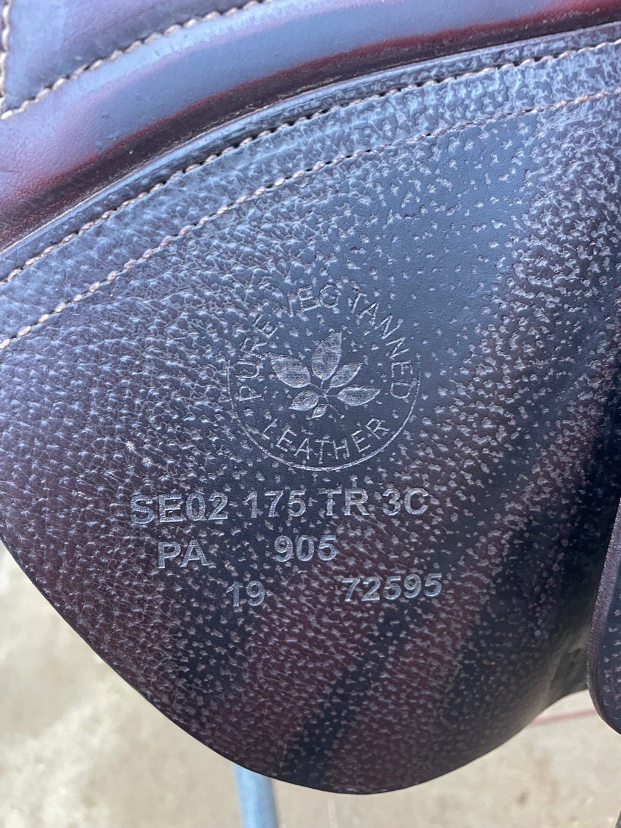 CWD saddle 17.5 seat, grain calf leather