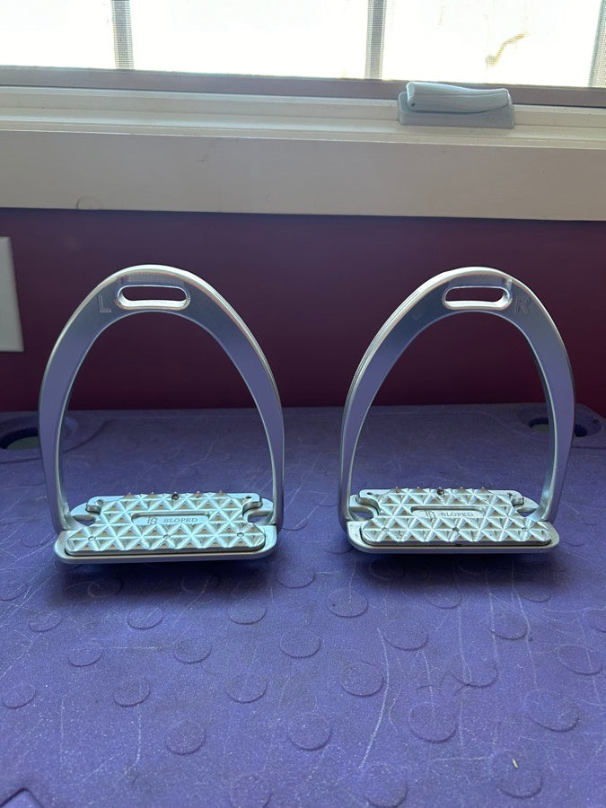 Tech Turin Hunter Stirrups